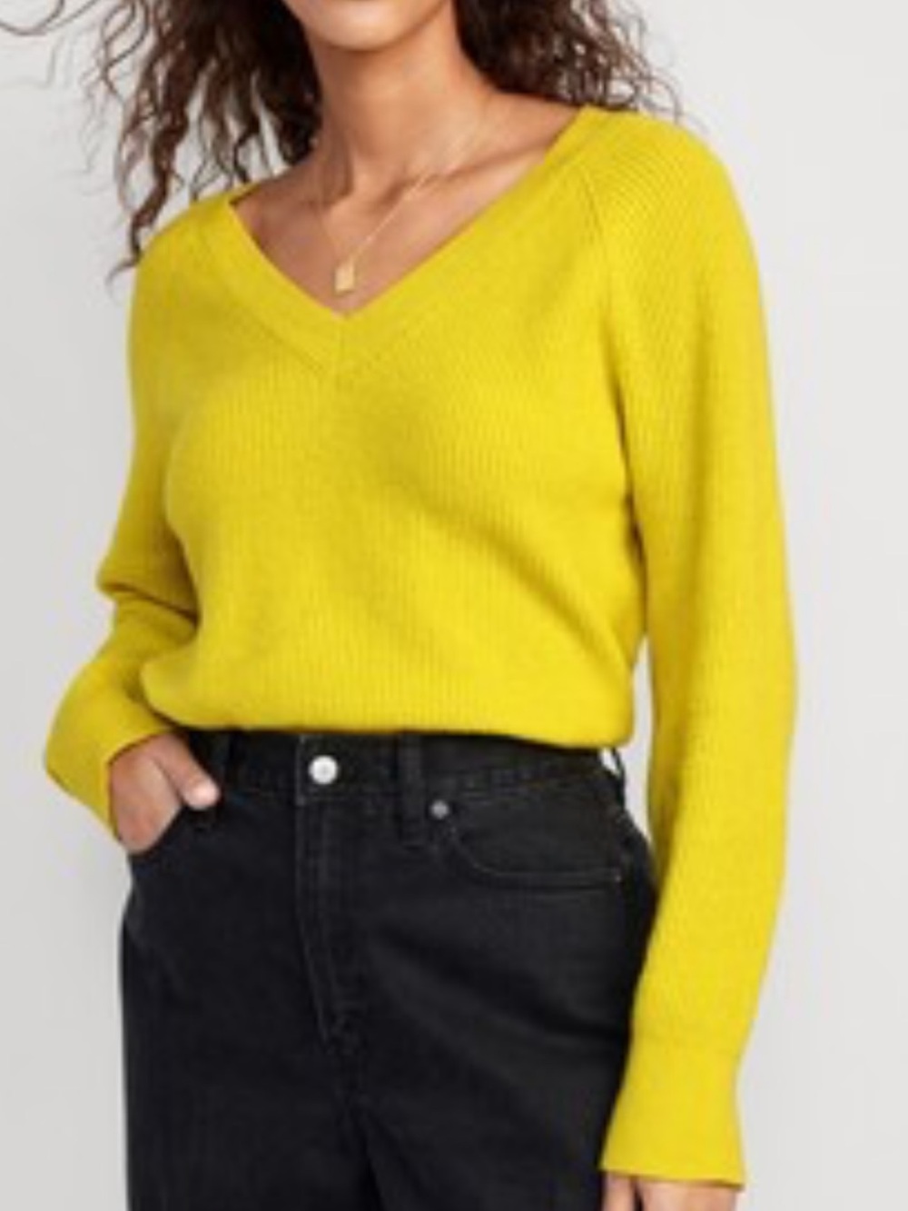 Women’s Old Navy SoSoft V-Neck Sweater- extra small